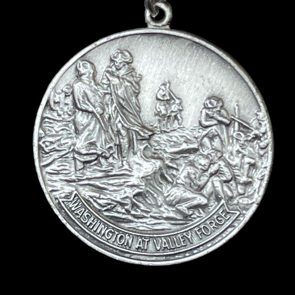 Vtg Cradle Of Liberty Washington Valley Forge 1776-1976 Bicentennial Necklace